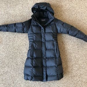 Patagonia Women's Down With It Parka Small, Black